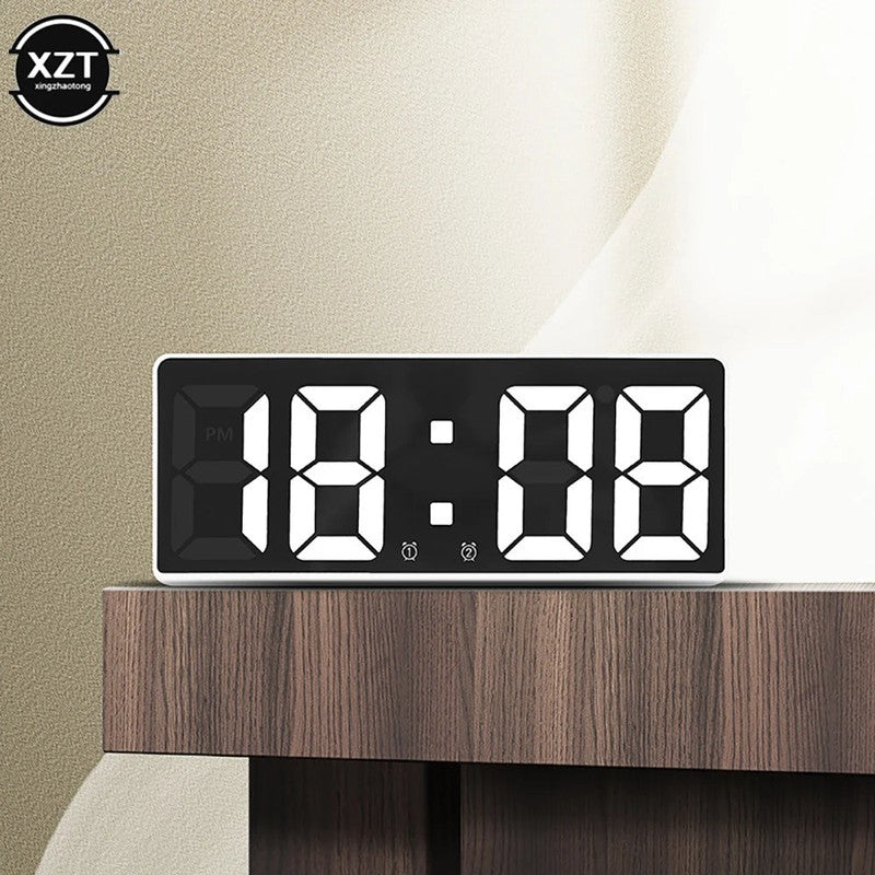 Reveil gros chiffres mode nuit automatique senior MaDouceVeilleuse