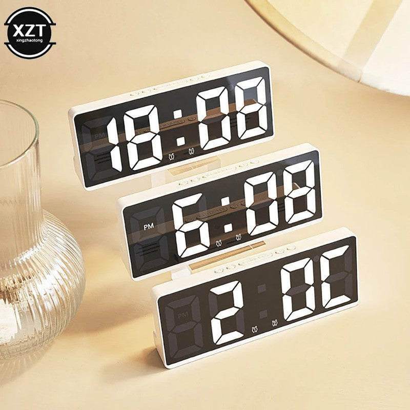 Reveil LED blanc grands chiffres personnes agees MaDouceVeilleuse