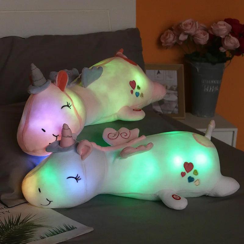 licorne en plush lumineuse avec ailes et corne