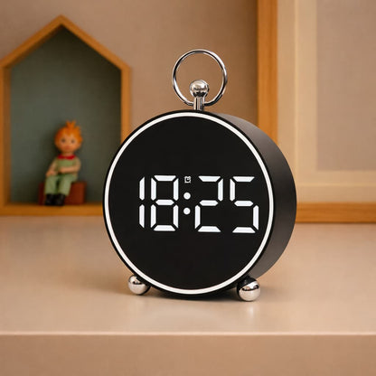 Reveil LED WorkRise – dimensions 11cm affichees